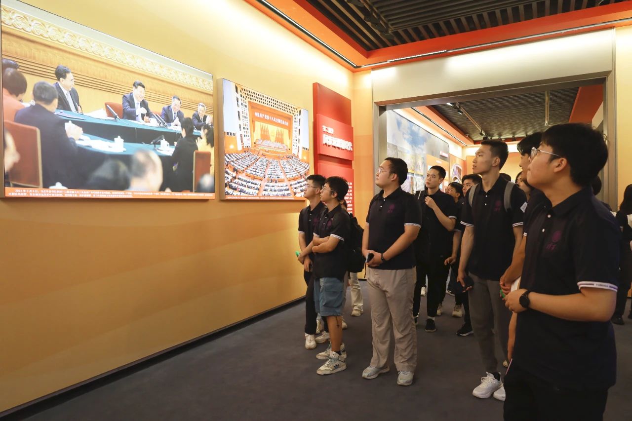 清华大学师生参访前海,都去了这些地方......