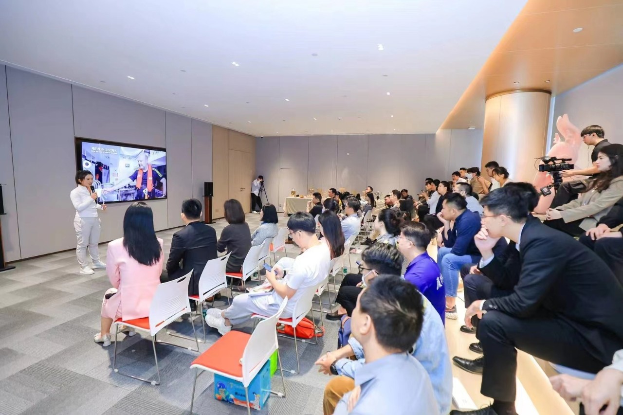 【壹深圳】“前海TALK”热烈开讲,第一期对话中国女子帆船环球第一人宋坤