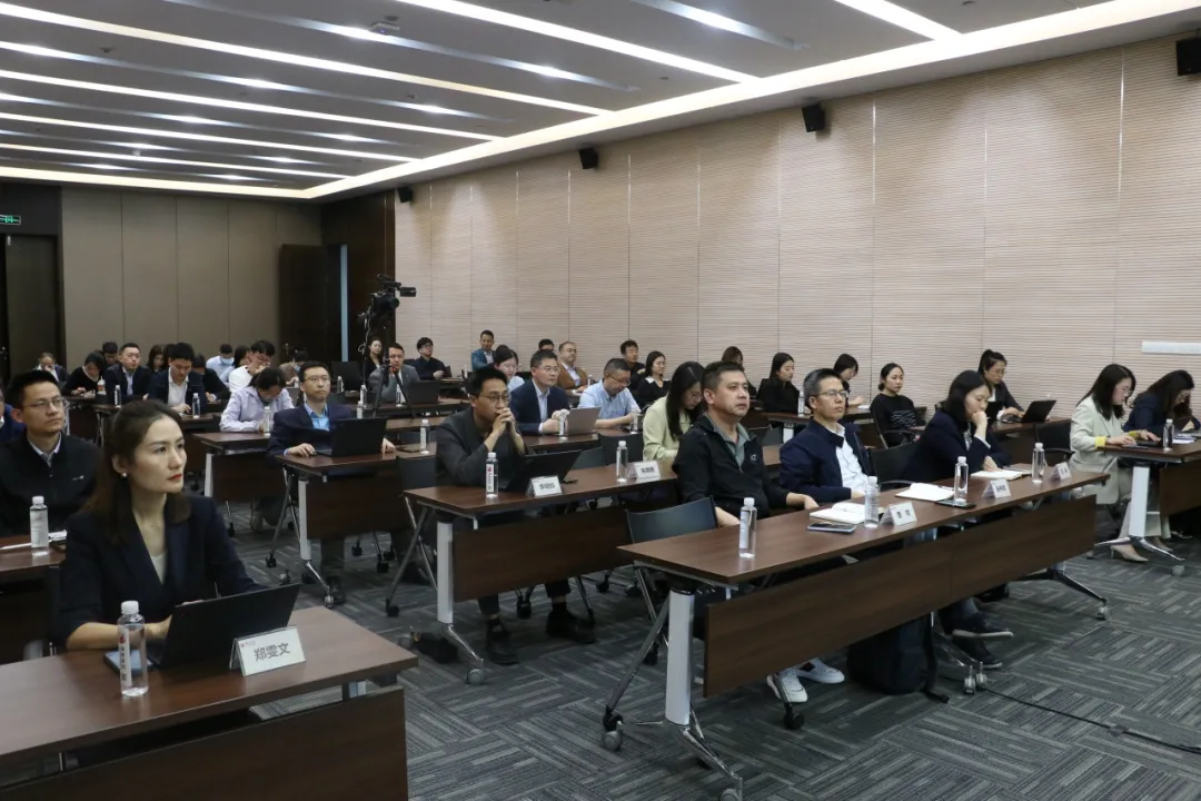 理事动态丨一村淞灵投资团队受邀参加锡创投AI大讲堂
