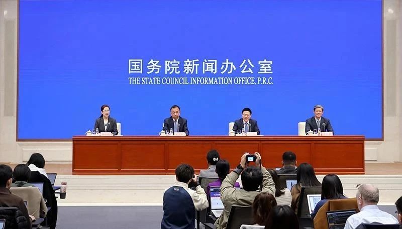 投资、财政、金融近期政策，三部门回应→