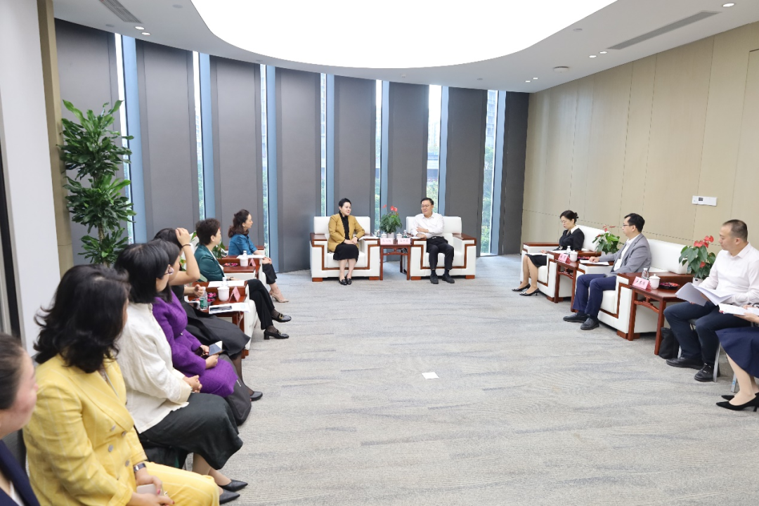 公会动态 | “她”力量绽芳华!百名女企业家走进前海→