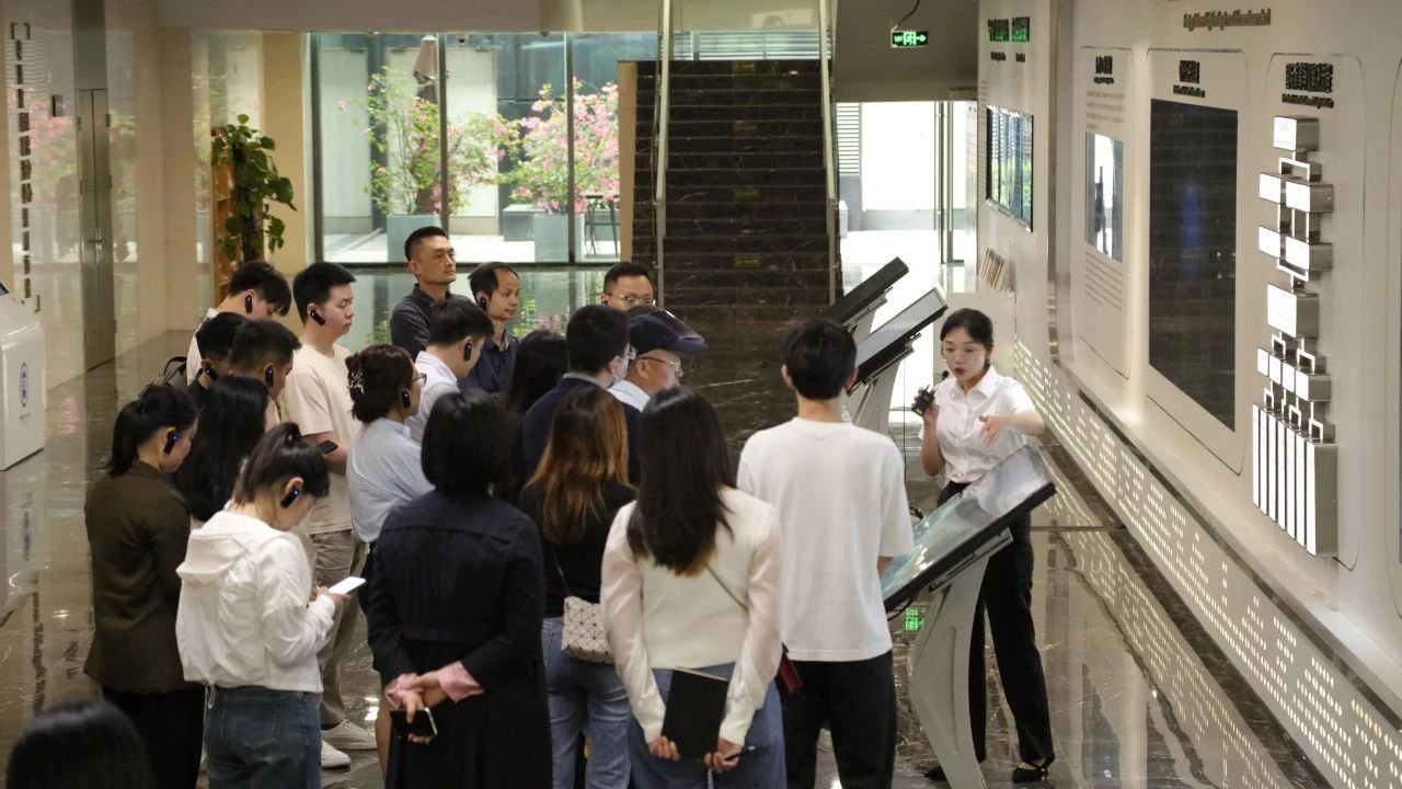 公会动态 | “法治引擎 企航未来”前海法企“零距离”对话:“益企行”专题法院开放日活动圆满举办